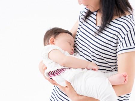赤ちゃん 抱っこ 手首 痛み 腱鞘炎 産後